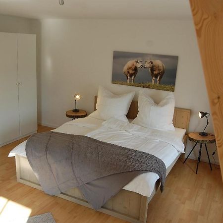 Ferienwohnung Im Gulfhof Krummhorn Bagian luar foto
