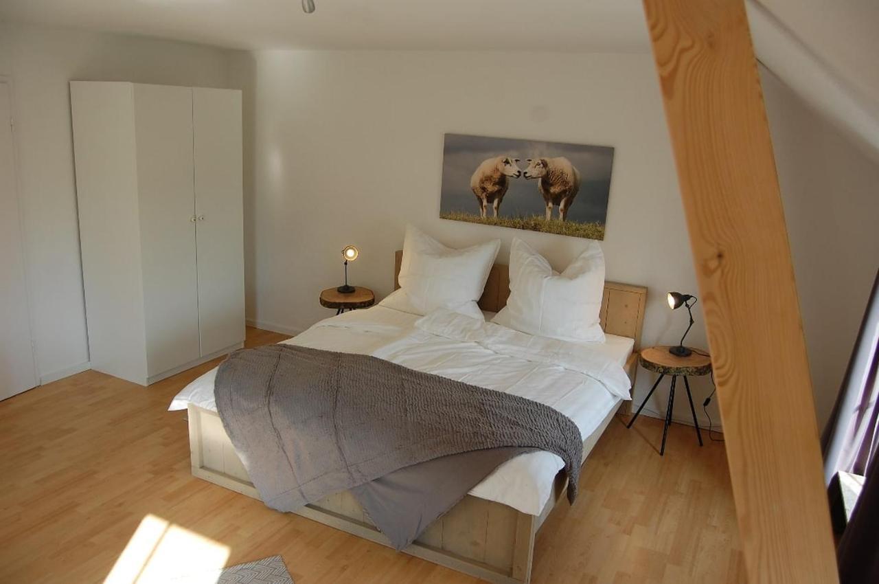 Ferienwohnung Im Gulfhof Krummhorn Bagian luar foto