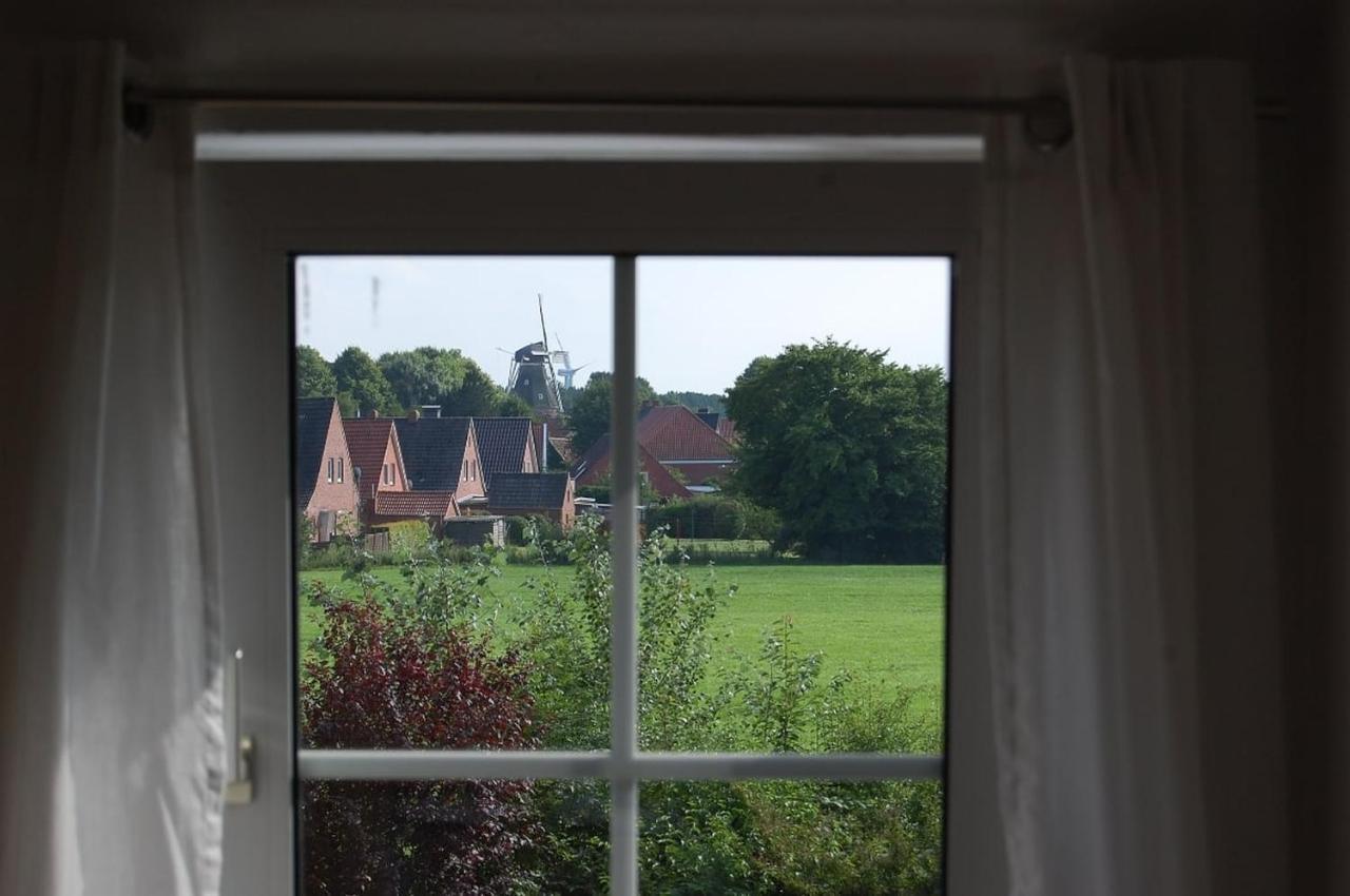 Ferienwohnung Im Gulfhof Krummhorn Bagian luar foto
